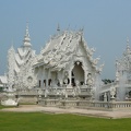 pohadkovy-chram-wat-ron-khun-se-zlatymi-zachodky.jpg